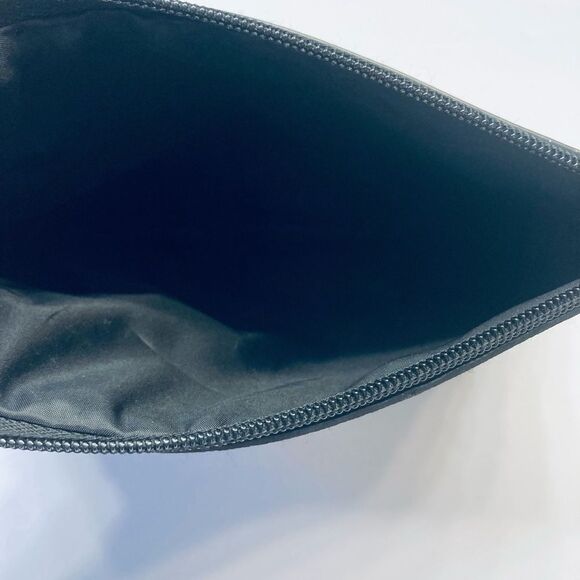 Victoria’s Secret Sequin Sparkle Wristlet Purse Travel Makeup Cosmetic Bag - Picture 5 of 5